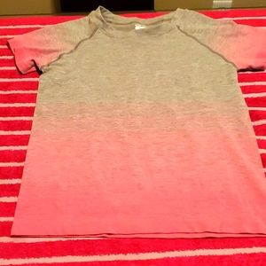 Women shirt lrg nwot